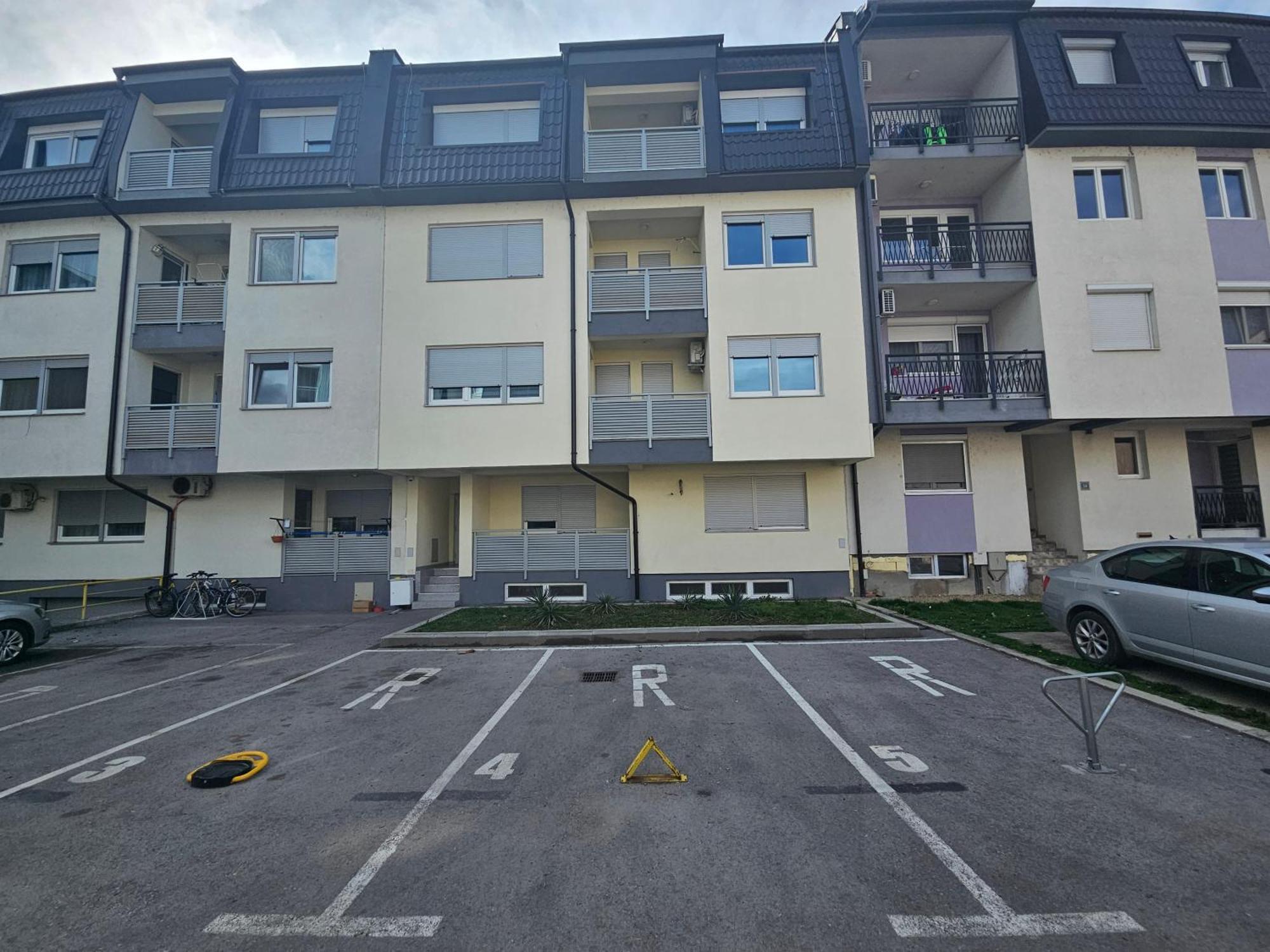 Appartement Stan Na Dan Mici à Brčko Extérieur photo